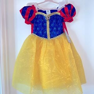 Authentic Disney Princess Snow White costume (NWT)